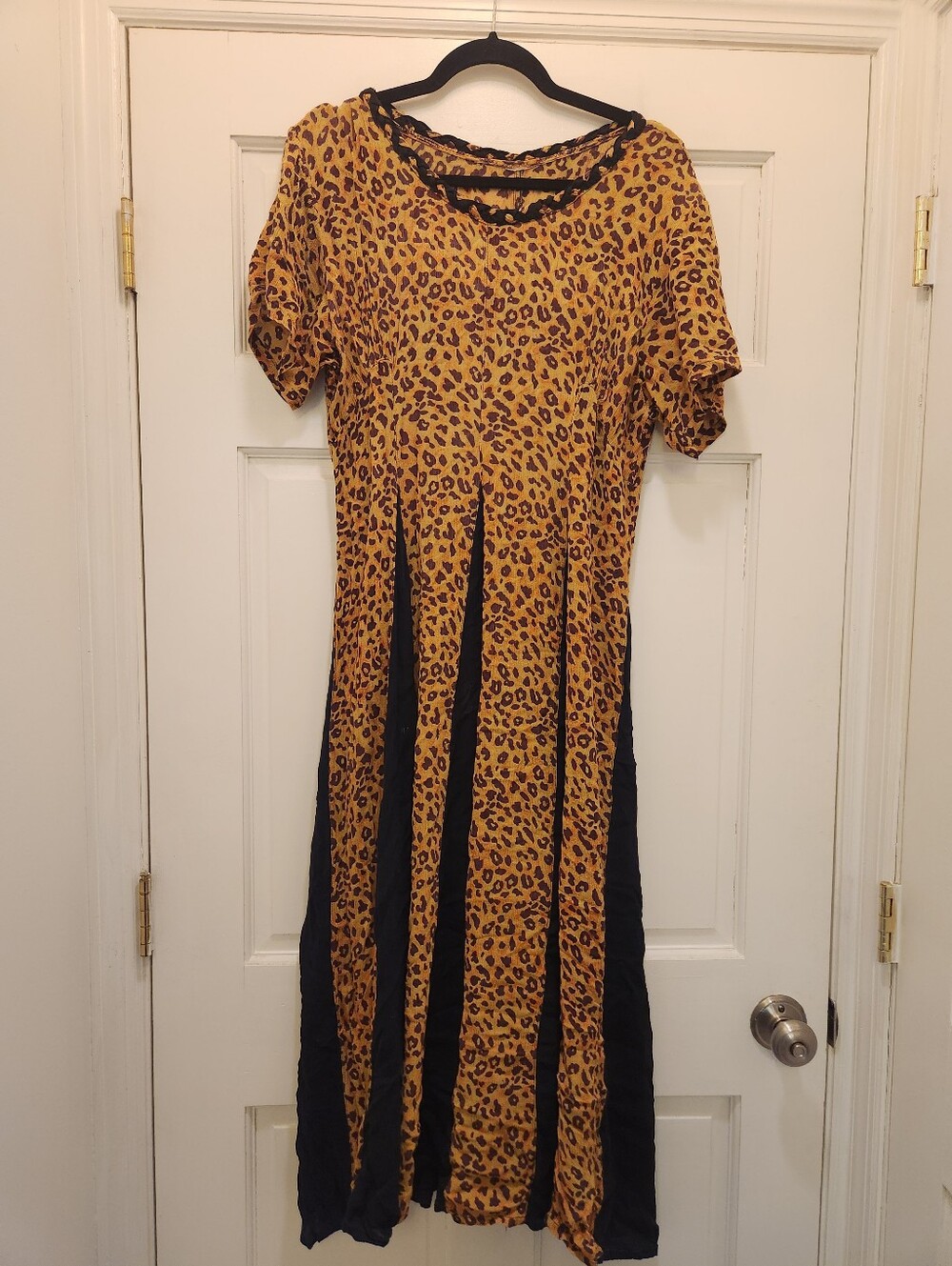 90s Vintage Boho Winona Maxi Leopard Animal Print Maxi Crepe Dress M/L